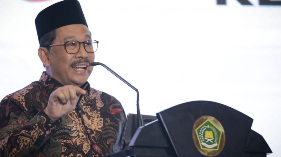 Foto - Tutup Rakernas 2023, Wamenag Minta Pimpinan Apresiasi Pegawai Idealis